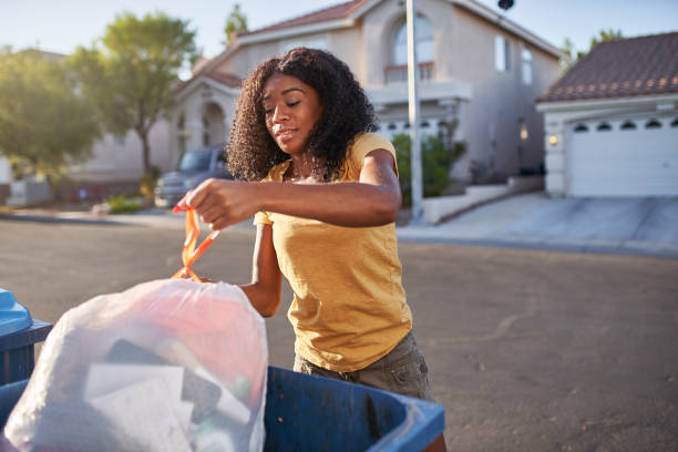 Best Junk Hauling Services  in Peabody, MA